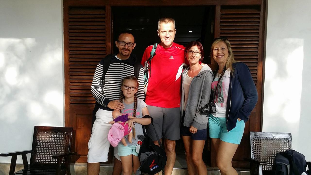 Nice To Meet Home Stay 哈伯勒内 外观 照片